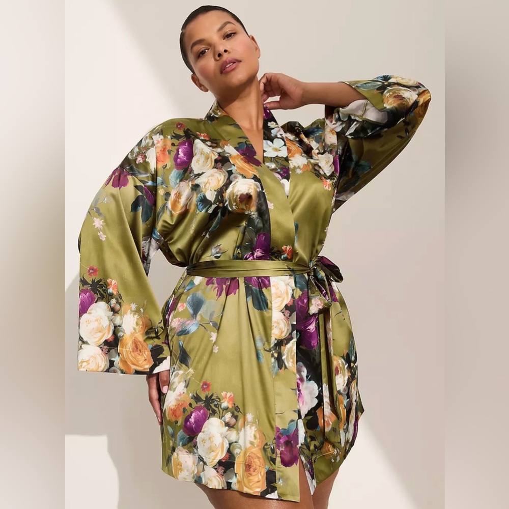 Cacique Lane Bryant Olive Green Floral Satin Robe NWT Size 14/16